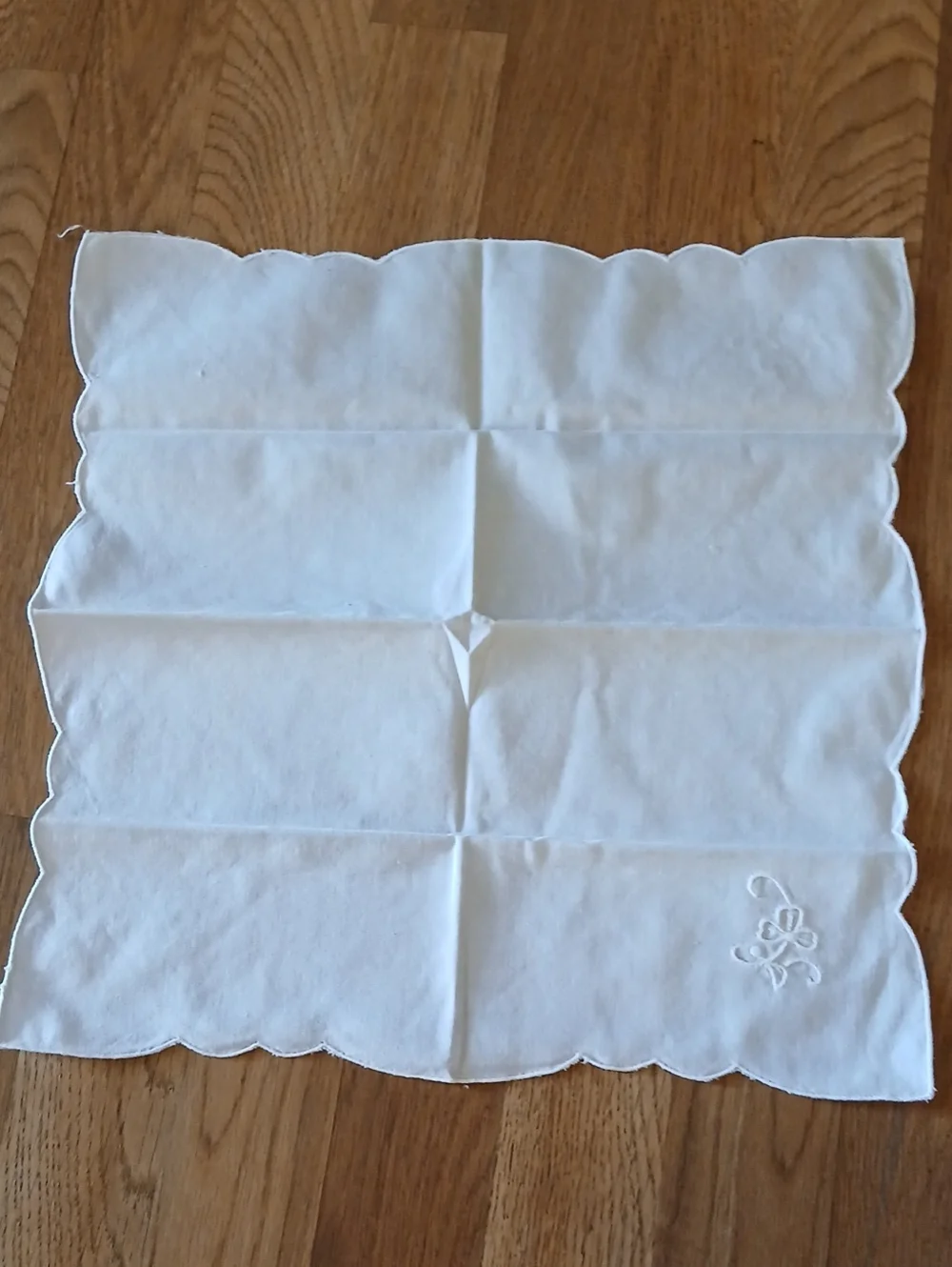 Vintage Handmade Tablecloth Set
